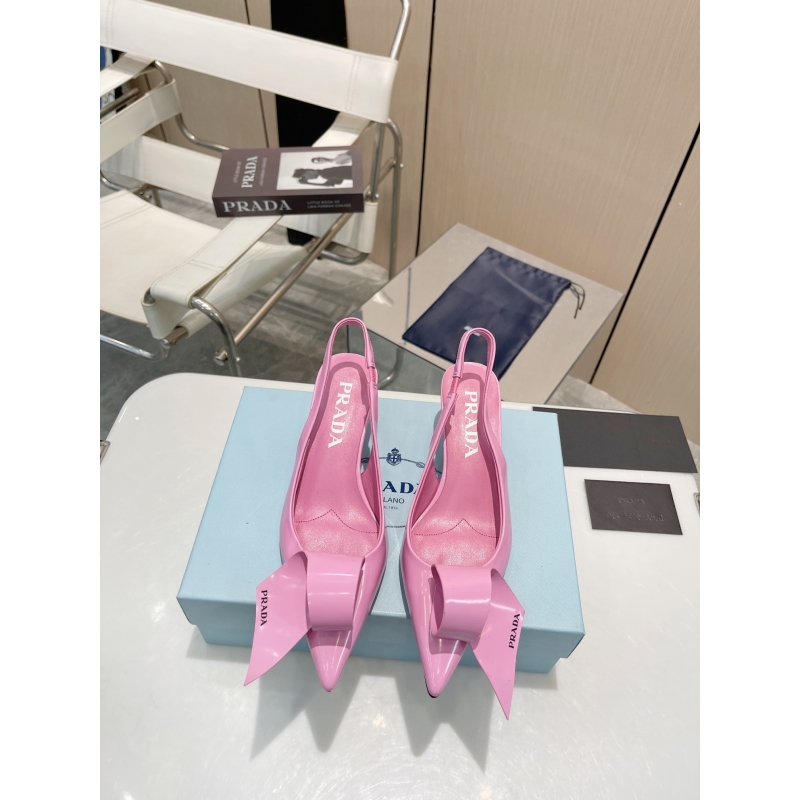 Pra*a sandals